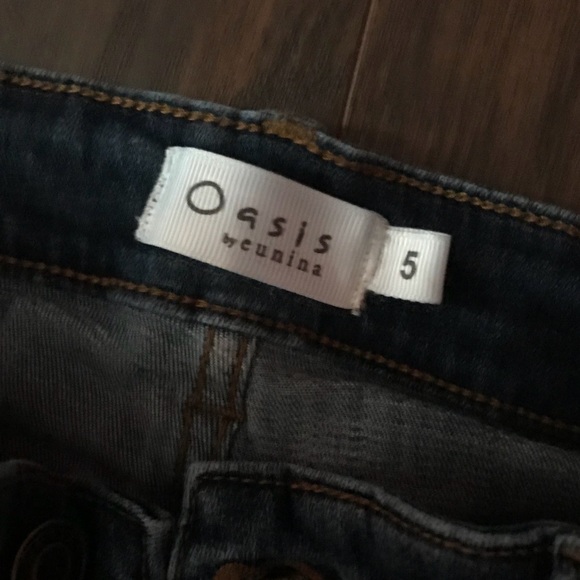 Oasis Ripped Jeans - Picture 4 of 6